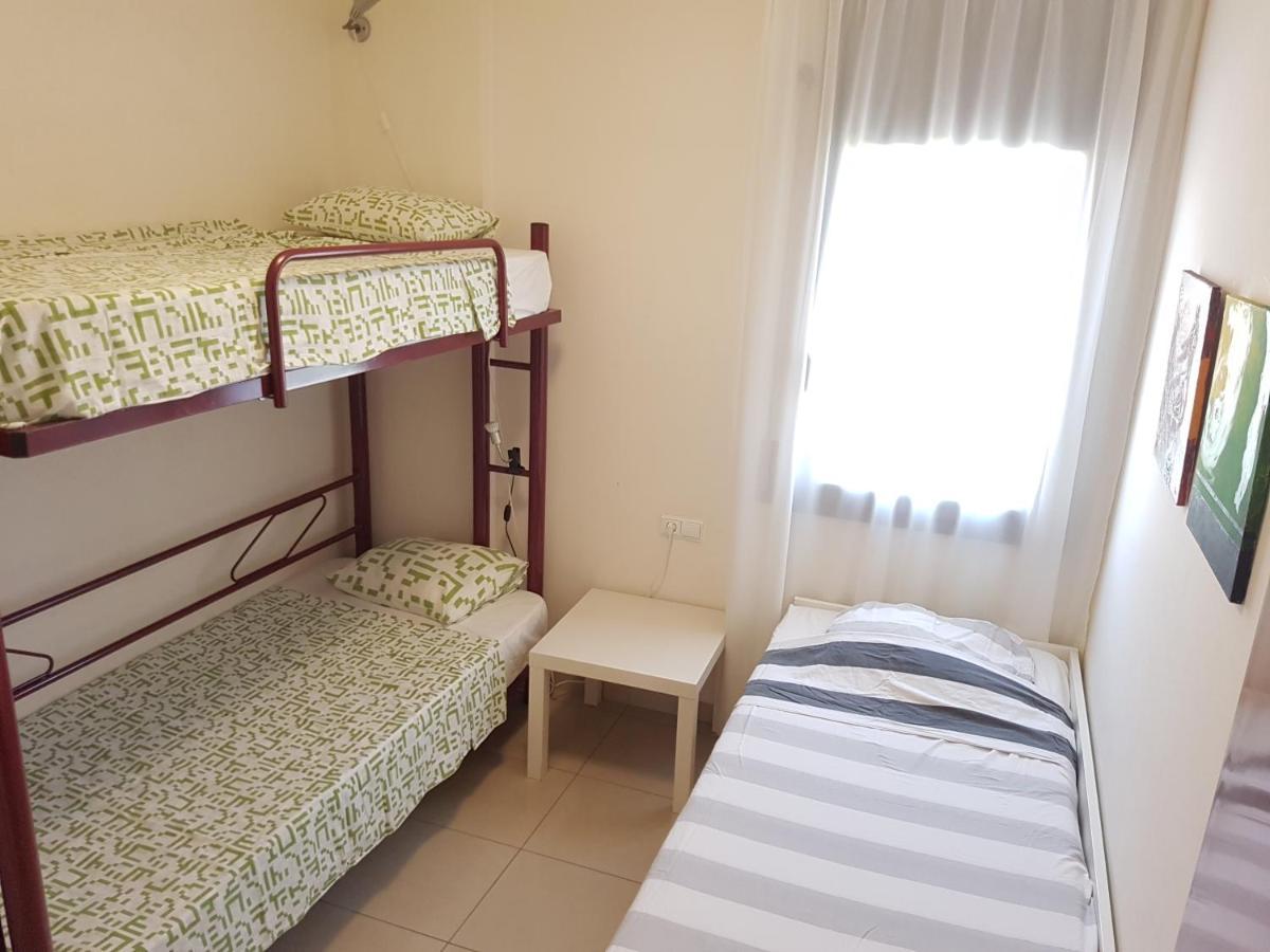 Beautiful Apartment 75M2 With View At The Beach, Pool, Parking Roses Exterior photo