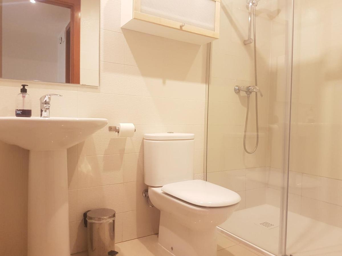 Beautiful Apartment 75M2 With View At The Beach, Pool, Parking Roses Exterior photo